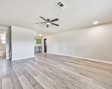 610 County Road 157 - Photo Thumbnail 7