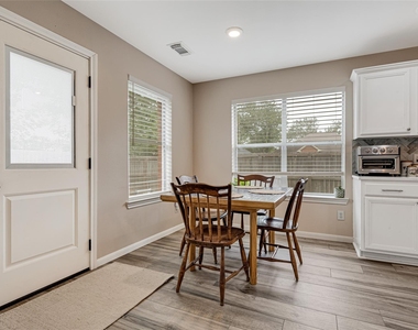 4102 Caneshaw Drive - Photo Thumbnail 12