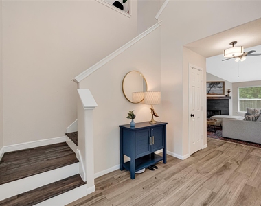 4102 Caneshaw Drive - Photo Thumbnail 4