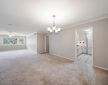 656 S Ripple Creek Drive - Photo Thumbnail 10