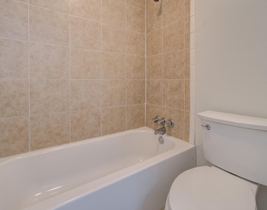 15611 La Casa Lane - Photo Thumbnail 30