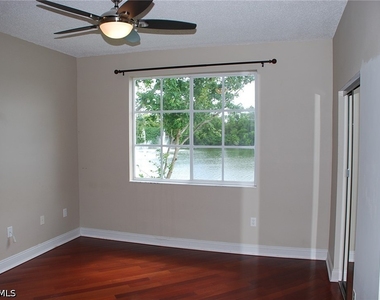1130 Reserve Way - Photo Thumbnail 6