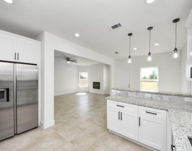 1189 County Road 5100 - Photo Thumbnail 6