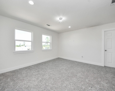 1189 County Road 5100 - Photo Thumbnail 3