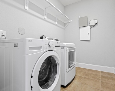 5919 Solara Ledge Lane - Photo Thumbnail 26