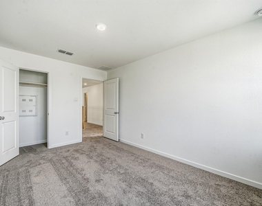 22135 Rangemore Drive - Photo Thumbnail 23