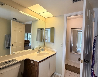 14977 Rivers Edge Court - Photo Thumbnail 12