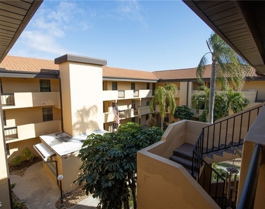 6142 Whiskey Creek Drive - Photo Thumbnail 2