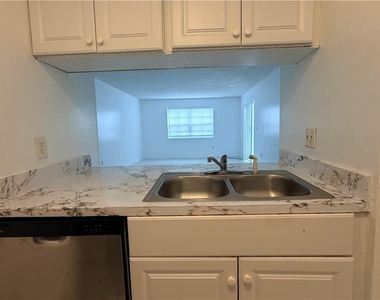 3407 Winkler Avenue - Photo Thumbnail 23