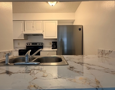 3407 Winkler Avenue - Photo Thumbnail 20