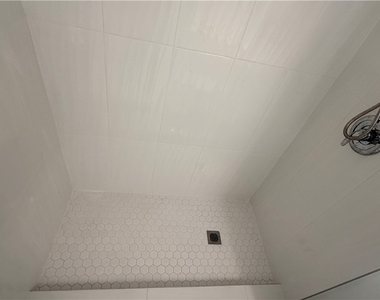 3407 Winkler Avenue - Photo Thumbnail 8