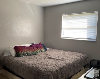 531 Sw 39th Terrace - Photo Thumbnail 6