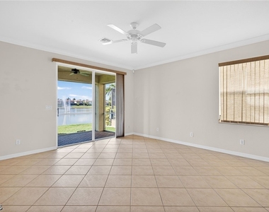 8369 Sumner Avenue - Photo Thumbnail 3