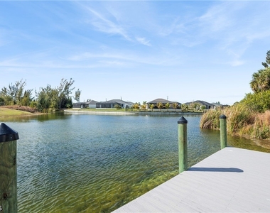 2100 Nw 21st Street - Photo Thumbnail 23