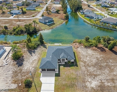2100 Nw 21st Street - Photo Thumbnail 2