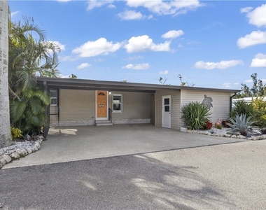 7150 Cobiac Drive - Photo Thumbnail 9