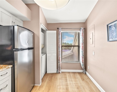 4616 Se 5th Place - Photo Thumbnail 9