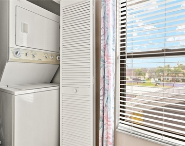 4616 Se 5th Place - Photo Thumbnail 19