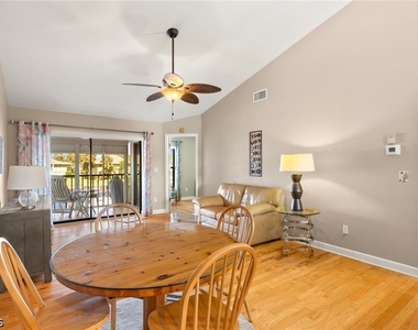 4616 Se 5th Place - Photo Thumbnail 5