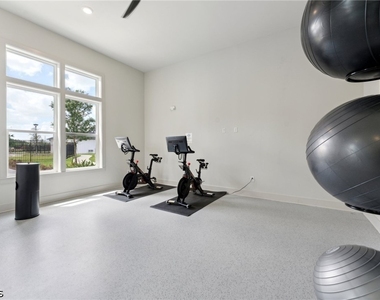 10800 Colonial Gateway Drive - Photo Thumbnail 15