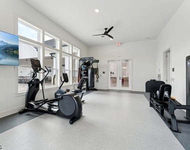 10800 Colonial Gateway Drive - Photo Thumbnail 11