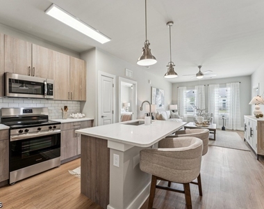 10800 Colonial Gateway Drive - Photo Thumbnail 28