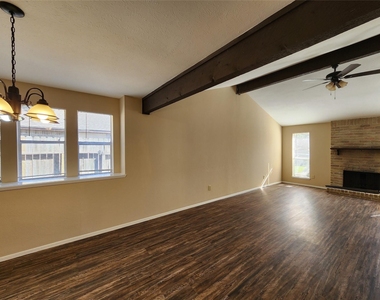 22810 Leedstown Lane - Photo Thumbnail 5