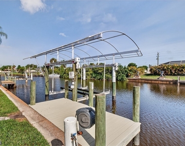 27256 San Marino Drive S - Photo Thumbnail 5