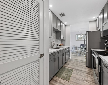 27256 San Marino Drive S - Photo Thumbnail 21