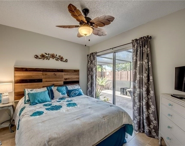 6337 Royal Woods Drive - Photo Thumbnail 18