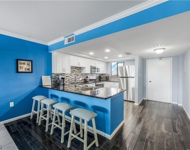 4260 Se 20th Place - Photo Thumbnail 4