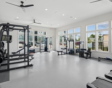 10800 Colonial Gateway Drive - Photo Thumbnail 10
