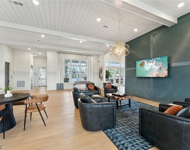 10800 Colonial Gateway Drive - Photo Thumbnail 8