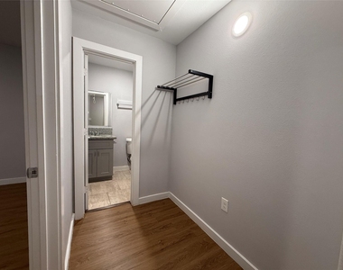 6610 Haight Street - Photo Thumbnail 7