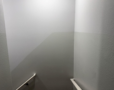 6610 Haight Street - Photo Thumbnail 10