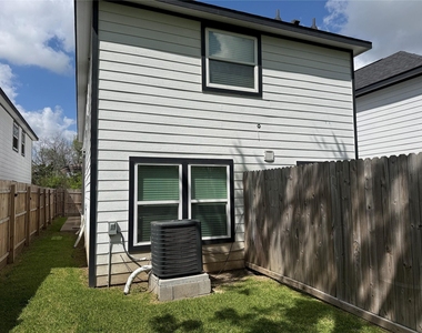 6610 Haight Street - Photo Thumbnail 15