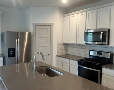 215 Dusty Bridle Lane - Photo Thumbnail 6