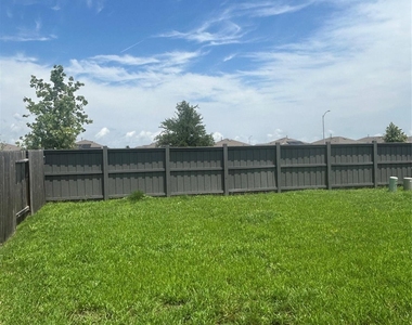 215 Dusty Bridle Lane - Photo Thumbnail 13