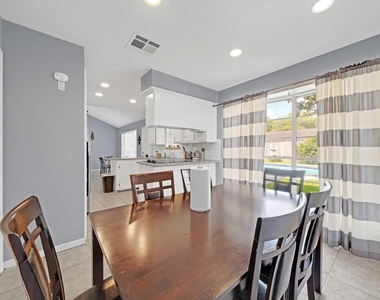 222 Wickhamford Way - Photo Thumbnail 32