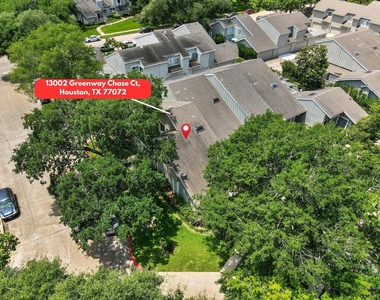 13002 Greenway Chase Court - Photo Thumbnail 20