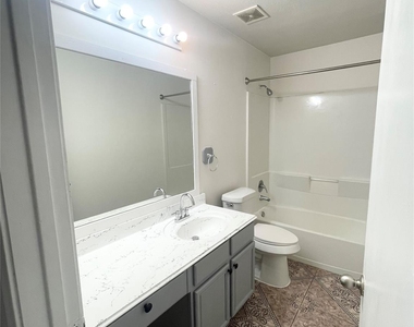 2831 Sockeye Drive - Photo Thumbnail 9