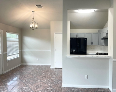 2831 Sockeye Drive - Photo Thumbnail 3