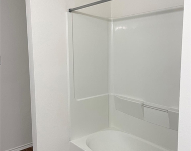 2831 Sockeye Drive - Photo Thumbnail 11
