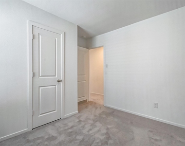 21543 Carosella Drive - Photo Thumbnail 14