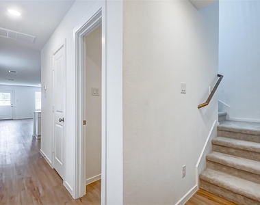 21543 Carosella Drive - Photo Thumbnail 1
