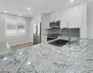 5908 Cranbrook Way - Photo Thumbnail 3