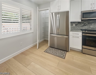 5908 Cranbrook Way - Photo Thumbnail 8