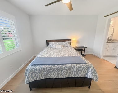 5908 Cranbrook Way - Photo Thumbnail 27