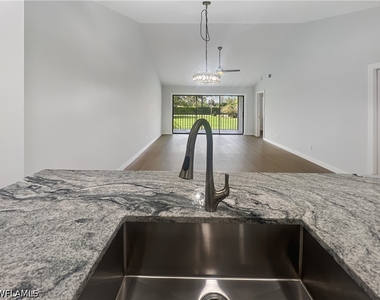 5908 Cranbrook Way - Photo Thumbnail 10
