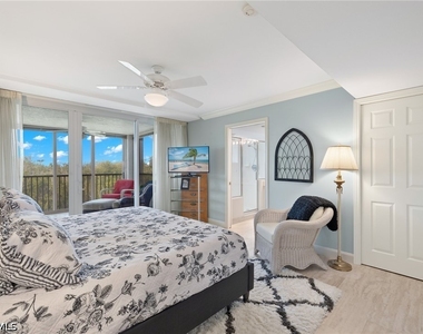 6849 Grenadier Boulevard - Photo Thumbnail 25